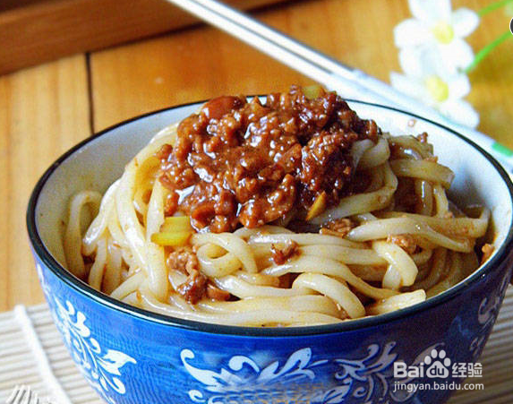 炸酱面的做法