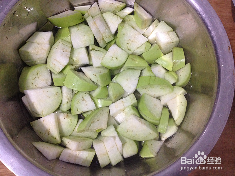 茄子烩虾仁的做法