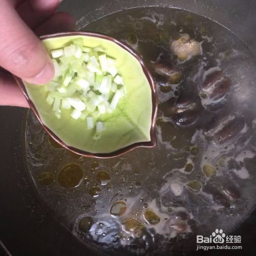 如何做香菇肉丸汤？