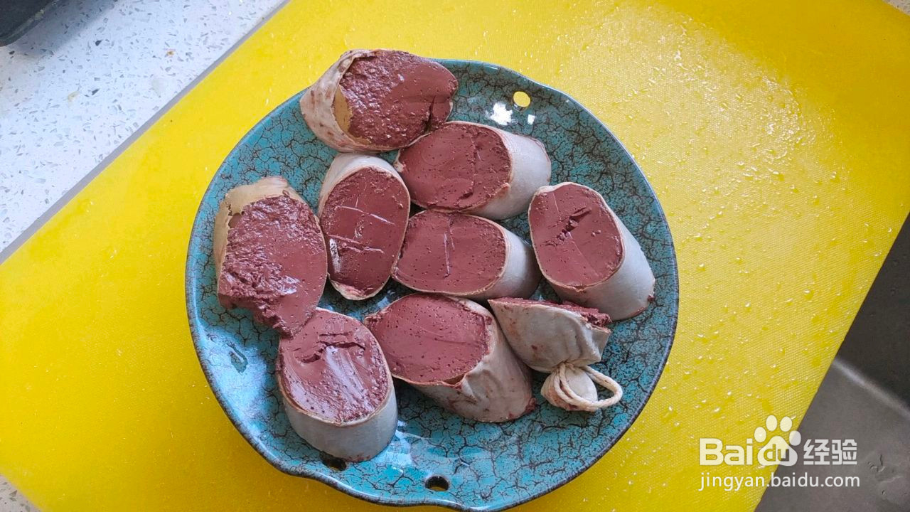 酸菜白肉烩血肠的做法