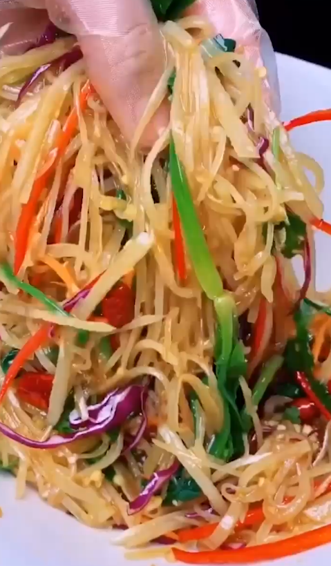 如何制作凉拌三丝?