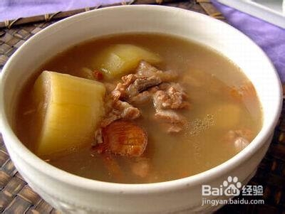 熬煮靓汤润秋燥