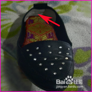 鞋磨脚后跟怎么办