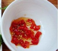 凉拌皮蛋的做法