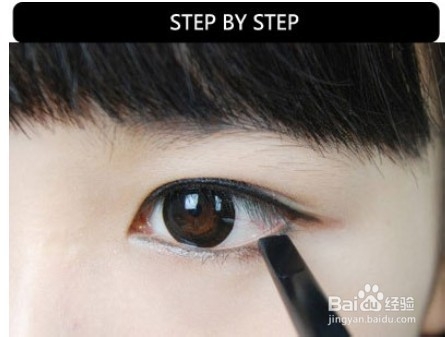 教你巧用画眼线工具 立刻摆脱大素颜