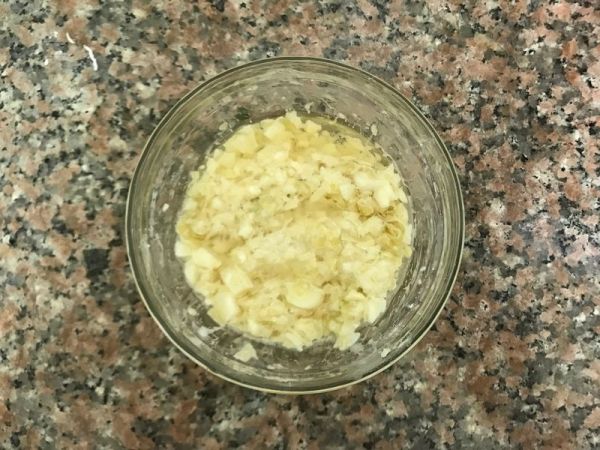 野山椒末蒸秋刀鱼