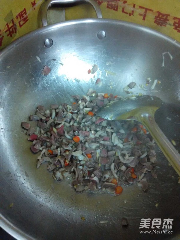 酸辣鸡杂的做法
