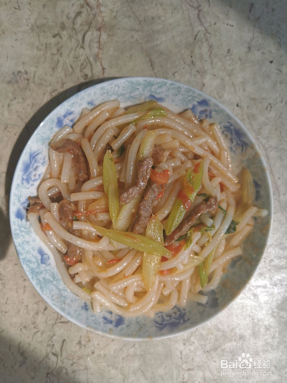 家常牛肉炒米粉的做法
