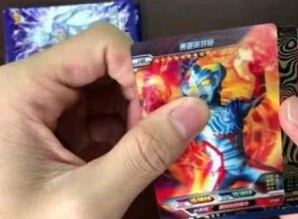 奥特曼卡片怎么抽金卡