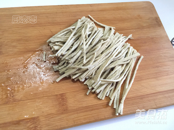 紫甘蓝拌豆腐丝