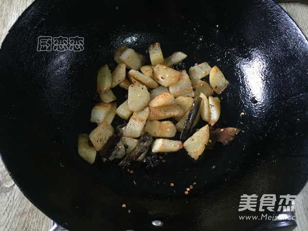 薯角香辣虾的做法