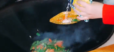怎么做好吃的荷兰豆炒火腿肠
