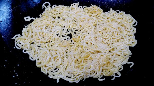 酱油培根蛋裹面