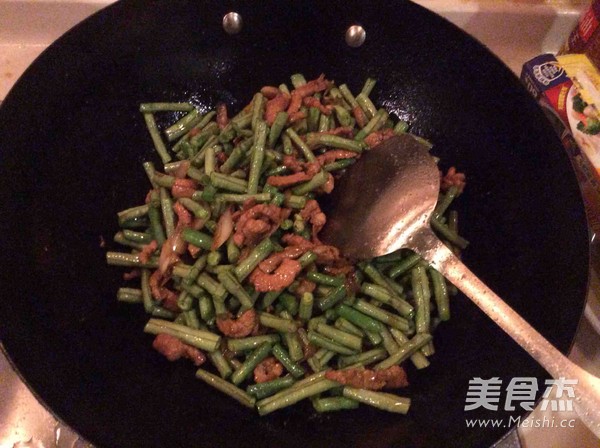 肉丝炒豆角的做法