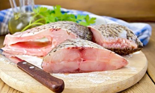 鱼和梨能一起吃吗