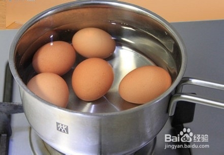 如何剥鸡蛋皮