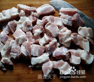 五花肉烧冬笋尖