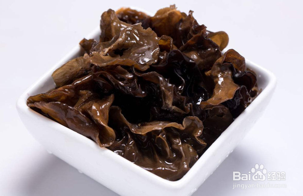 黑木耳怎么挑选？有什么食疗功效？