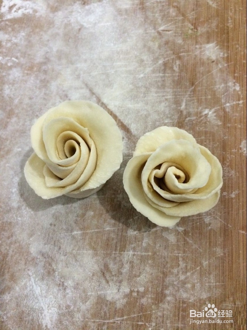 馒头之花:白玫瑰的做法