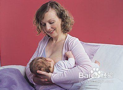 妈妈不得不知防宝宝吐奶的四大妙招