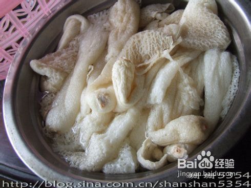 竹笙扒胜瓜的做法