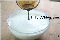 黑樱桃巧克力蛋糕卷