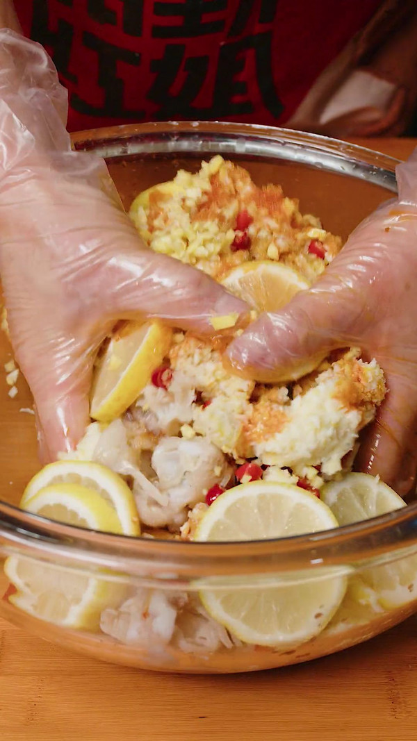 柠檬酸辣无骨凤爪