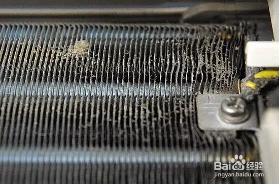 空调打开后有异味是怎么回事