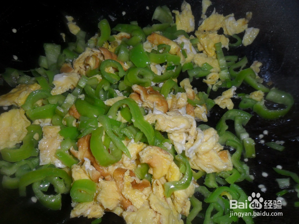 辣 椒 炒 鸡 蛋