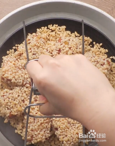 排骨蒸糯米饭的做法