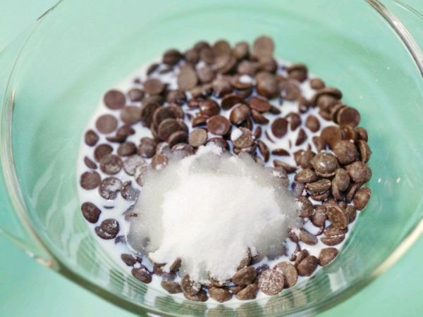 丝滑巧克力慕斯蛋糕