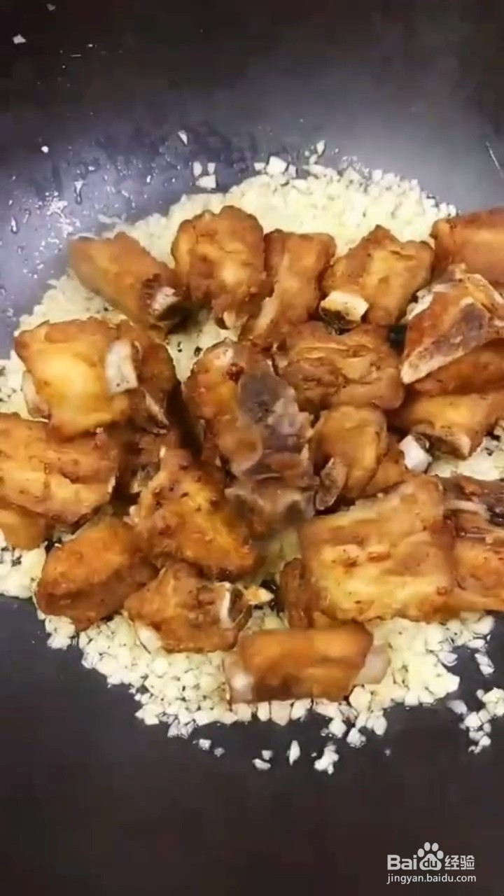 怎么做蒜香排骨