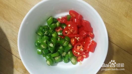 如何做好吃的藤椒鸡？