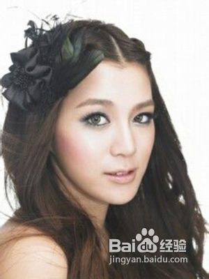 教你画出派对中的女王妆