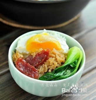 彩虹帽教你用煲仔饭机做广式腊味煲仔饭