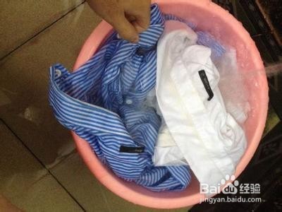 内裤上弄上姨妈血怎么洗干净