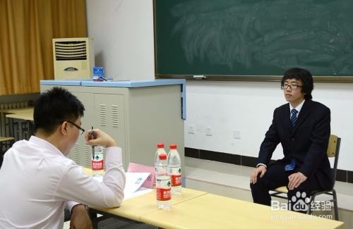 应聘过程中，面试者提出问题的口才艺术