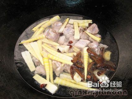 竹笋炖排骨