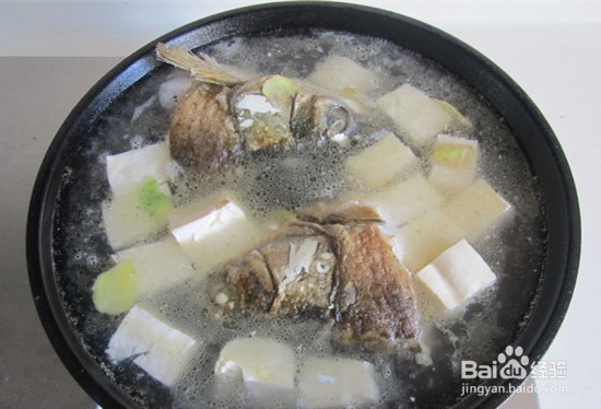 【鱼头豆腐煲】简单做法