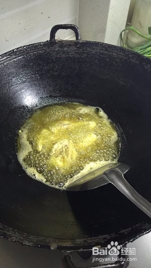 如何做出好吃的椒盐牛蛙