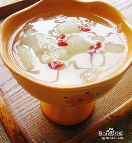 秋冬季节吃雪梨会有什么好处