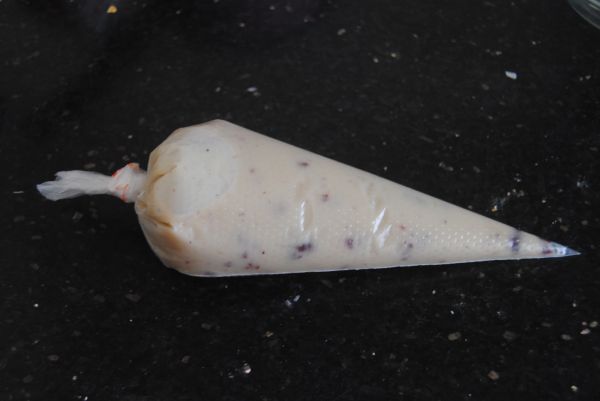 白巧蓝莓夹心马卡龙