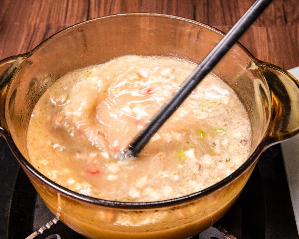 快手酸汤鲜虾面