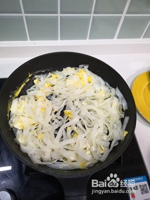 港式炒牛河。