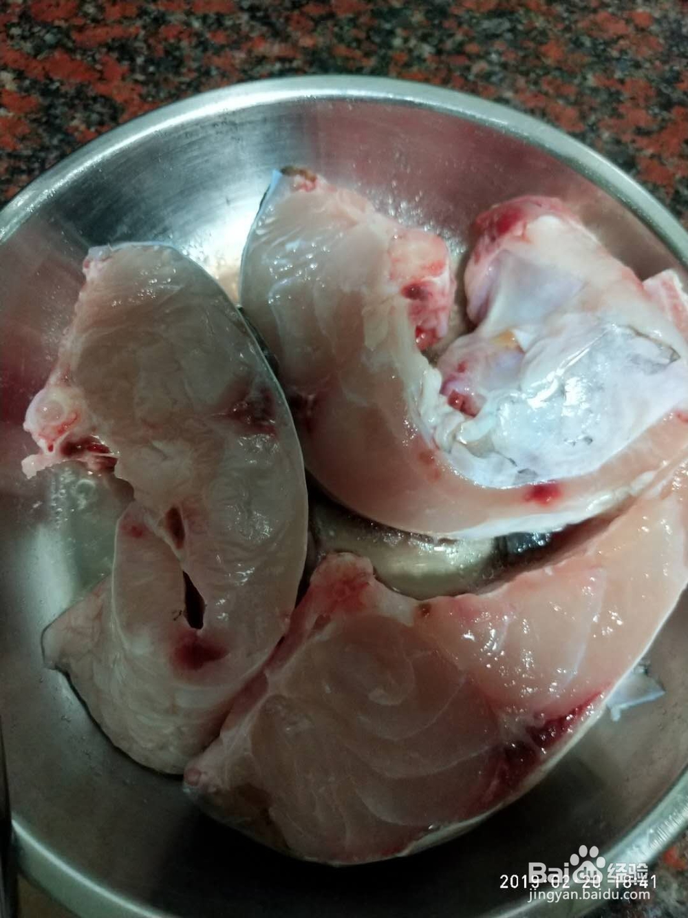 油豆腐灯笼椒焖鱼腩