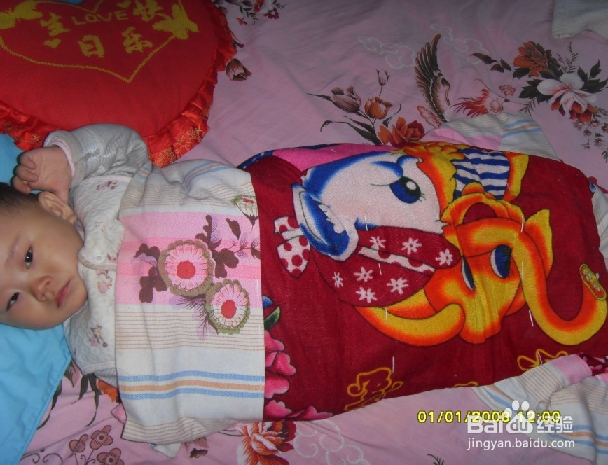 如何防止宝宝夜里登被子着凉