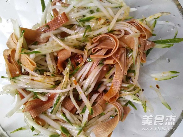 黄瓜千张丝的做法