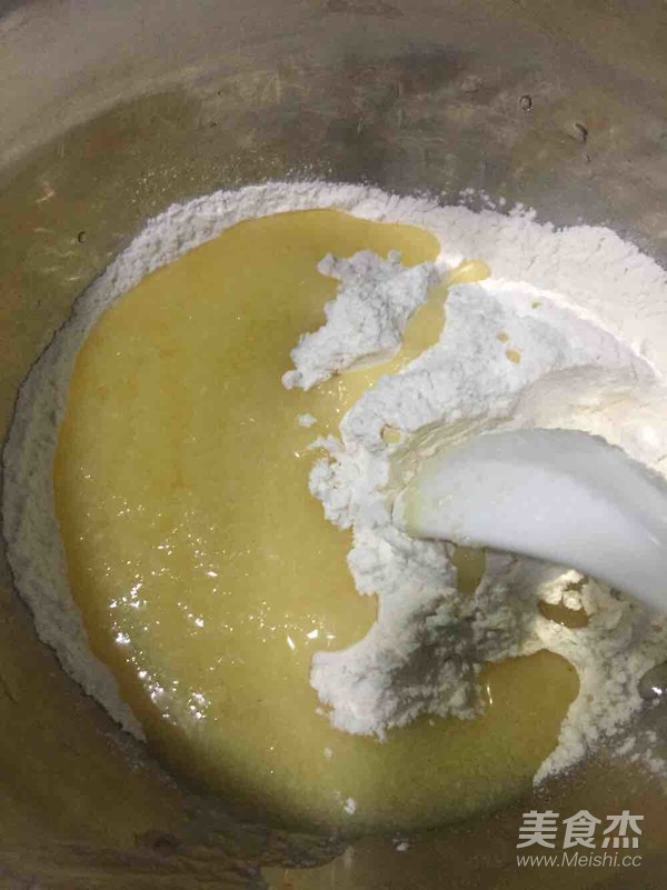 花式蛋黄酥的做法