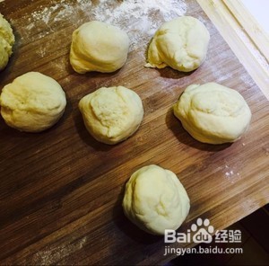 葱香芝士面包怎么做?自制家常版面包小孩最爱吃