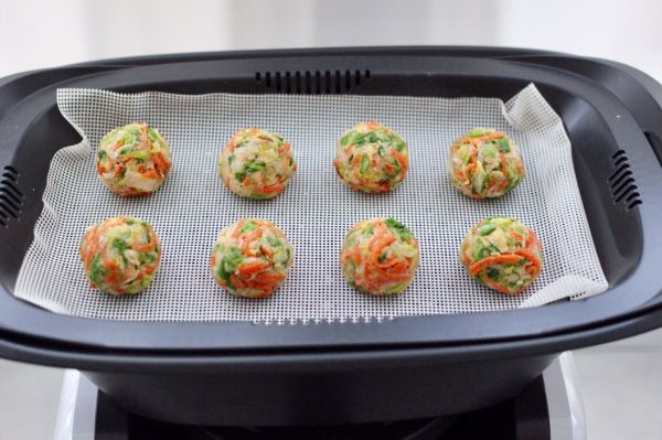 包菜虾皮菜团子